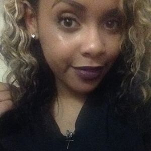 Meet your Posher, Dana